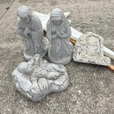 Baby Jesus, Mary and Joseph concrete set