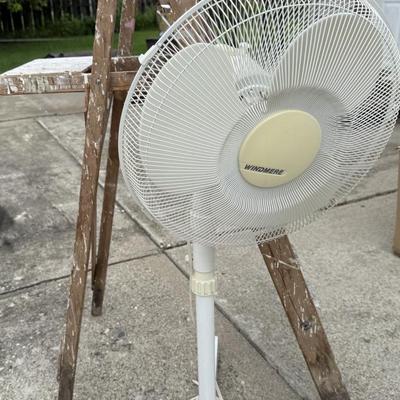 Ladder, floor fan
