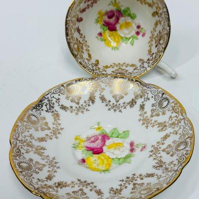 Sale Photo Thumbnail #96: Nice teacup and saucer in very good condition.