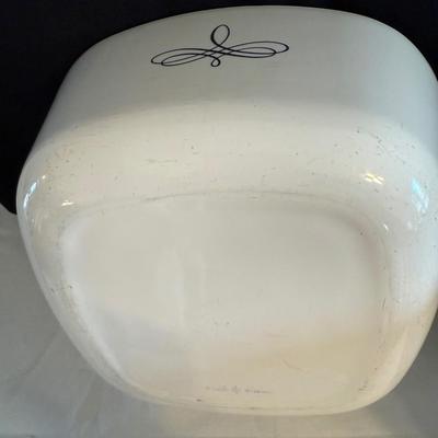 Toaster, PYREX bowl, Corningware