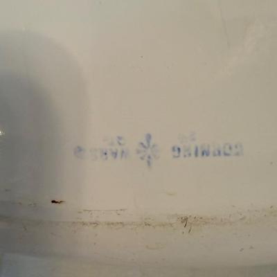 Toaster, PYREX bowl, Corningware