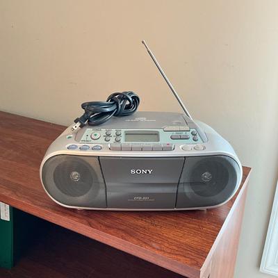 719 Sony CDR/RW Player