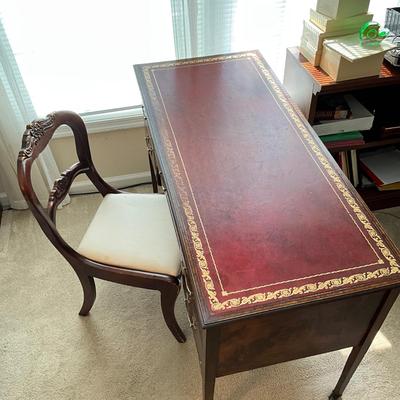 726 Antique Knee-hole Leathertop Desk with Victorian Mahogany Chair