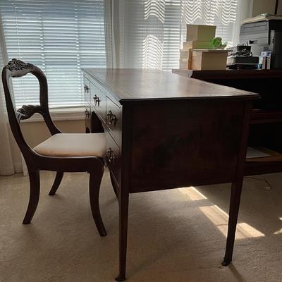 726 Antique Knee-hole Leathertop Desk with Victorian Mahogany Chair