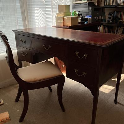 726 Antique Knee-hole Leathertop Desk with Victorian Mahogany Chair