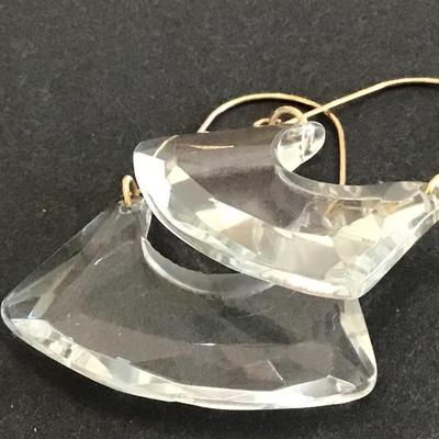 Clear Glass / Crystal Earring. Nice
