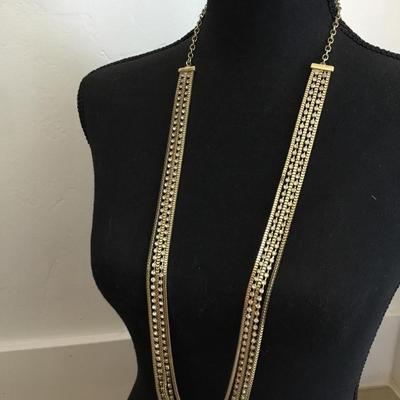Very nice statement necklace rhinestone