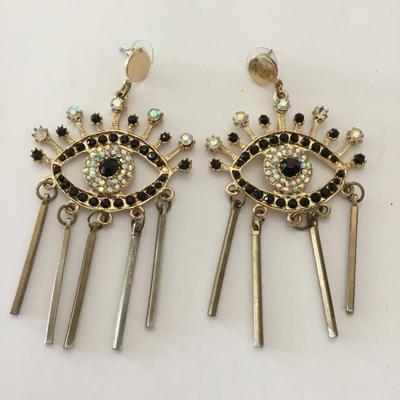 Egyptian style statement earrings vintage