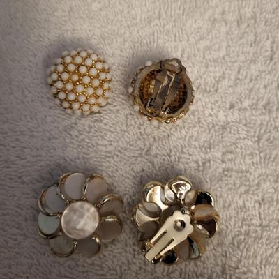 FLORENZA BROOCH, CLIP ON EARRINGS AND BRACELET