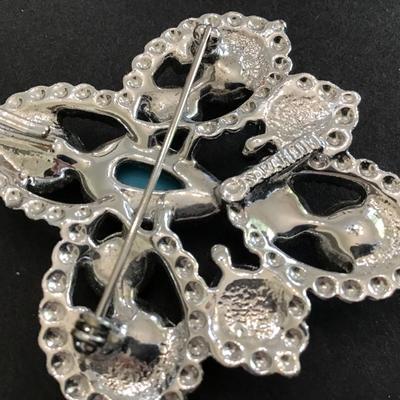 Sarah Coventry Brooch