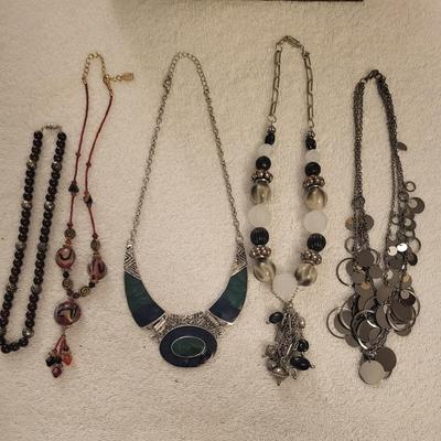 FASHION NECKLACES