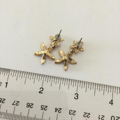 Cute dangling earrings