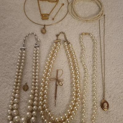 DRESSY JEWELRY