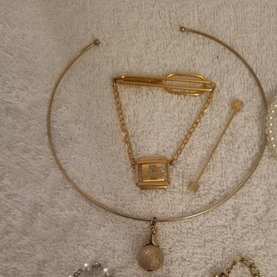 DRESSY JEWELRY