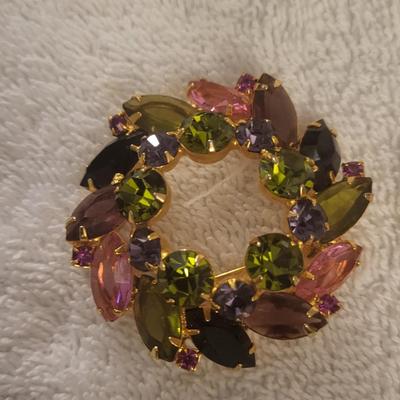 VARIETY OF JEWELRY