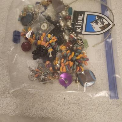 BROKEN JEWELRY