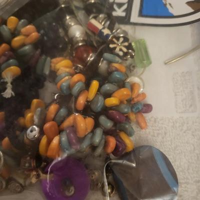 BROKEN JEWELRY