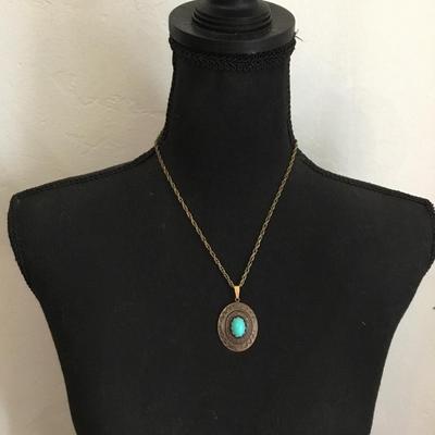 Beautiful vintage, BoHo necklace, faux stone