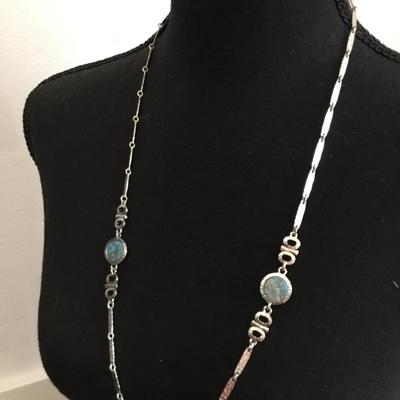 Vintage Sarah Coventry necklace. Very cool very nice.
