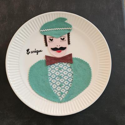 Mid Century Felt Art Plate Set