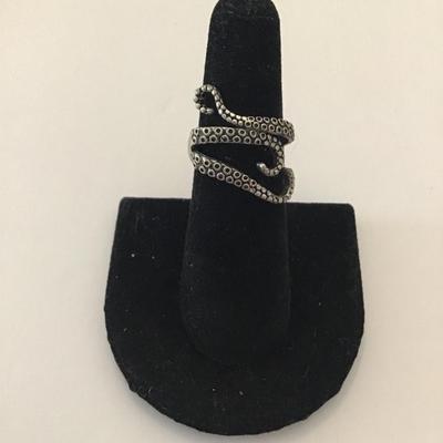 Octopus ring