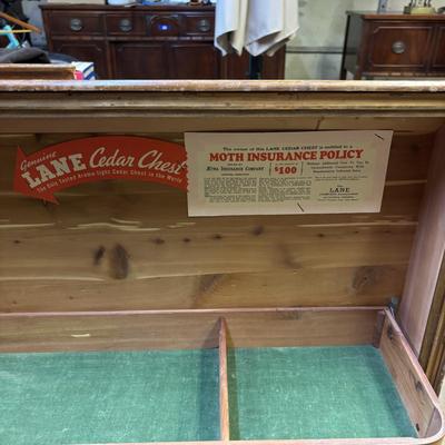 LOT 91: Lane Cedar Chest