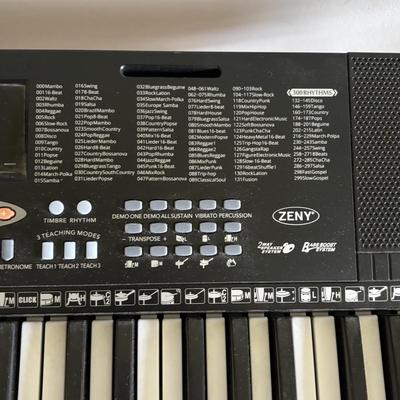LOT 93: Zeny 61-Key Electronic Keyboard YM-288