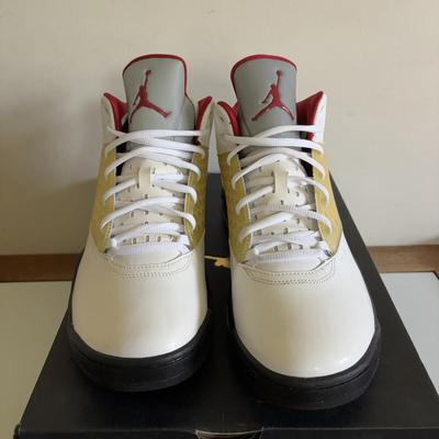 LOT 101: Nike Air Jordan Maxin 20, White/Gym Red-Black
