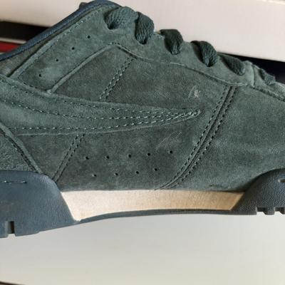 LOT 104: Fila Original Fitness Lineker
