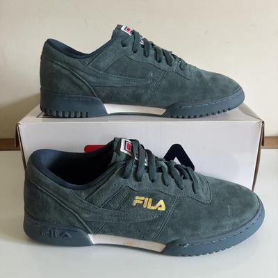 LOT 104: Fila Original Fitness Lineker