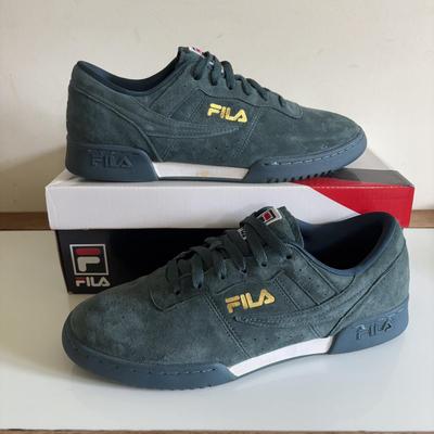 LOT 104: Fila Original Fitness Lineker