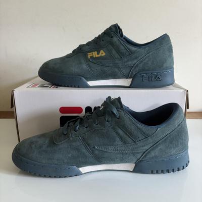 LOT 104: Fila Original Fitness Lineker