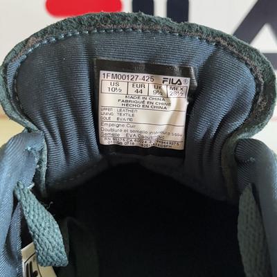 LOT 104: Fila Original Fitness Lineker