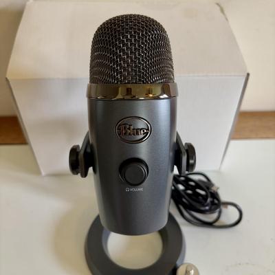 LOT 107: Blue Yeti USB Microphone