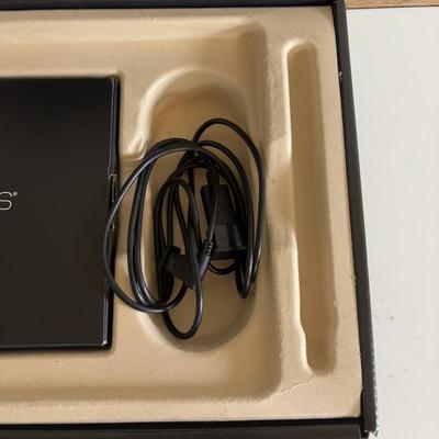 LOT 108: Wacom Intuos Drawing Tablet (missing pen) & Desk Lamps