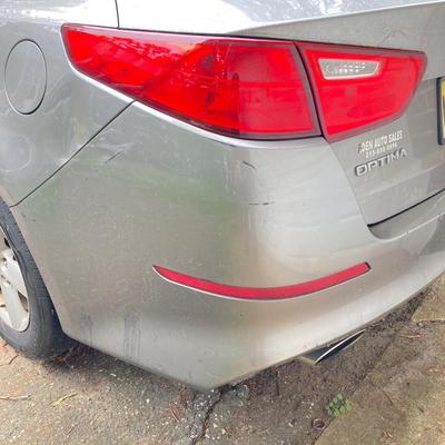 LOT 219: 2014 Kia Optima GDI Sedan