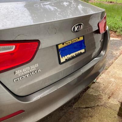 LOT 219: 2014 Kia Optima GDI Sedan