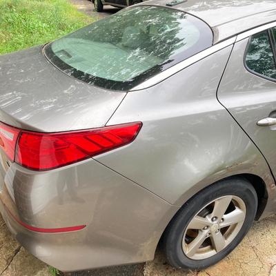 LOT 219: 2014 Kia Optima GDI Sedan