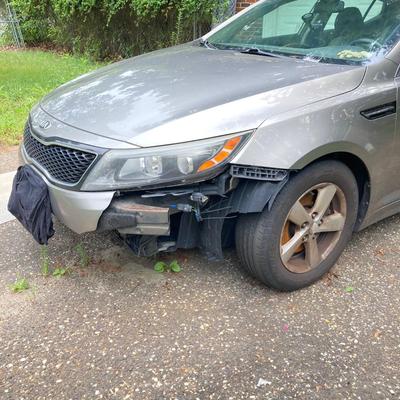 LOT 219: 2014 Kia Optima GDI Sedan