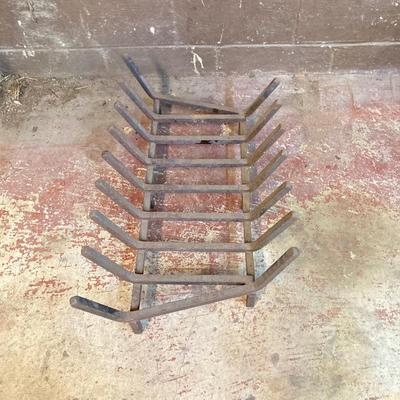 LOT 222: Cast Iron and Metal Fireplace / Firepit Grates