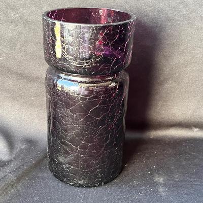 Sale Photo Thumbnail #933: Great purple color!  No damage.