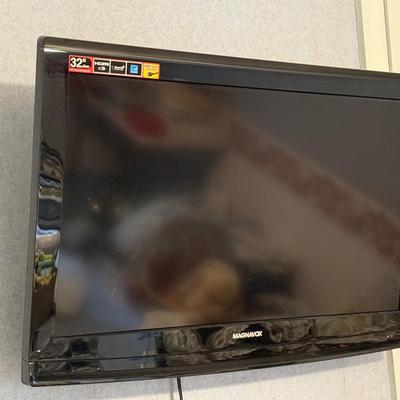 Magnavox 32” TV