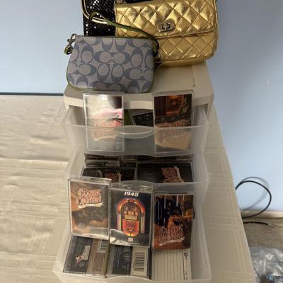 Cassettes and purses