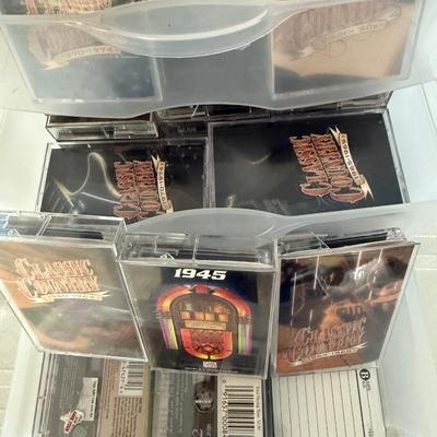 Cassettes and purses