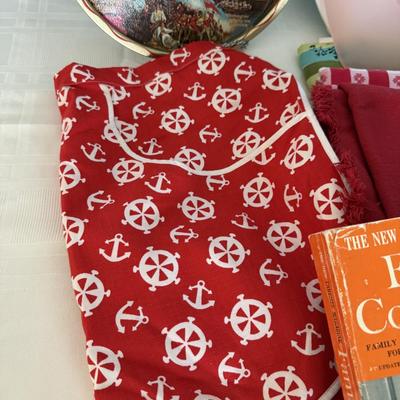 Kitchen aprons, bacon micro dish, more