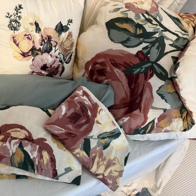 Queen comforter, pillow, shams, bed shirt