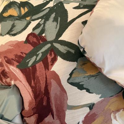 Queen comforter, pillow, shams, bed shirt
