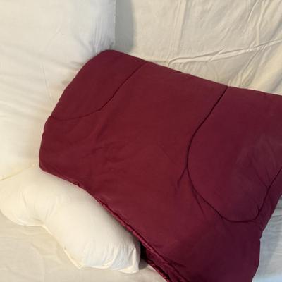 Queen comforter, mattress pad