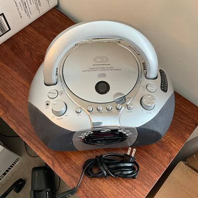 727 Darabrand Cassette/CD/AM/FM Radio Player