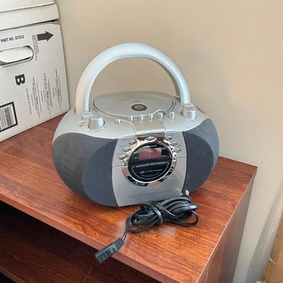 727 Darabrand Cassette/CD/AM/FM Radio Player